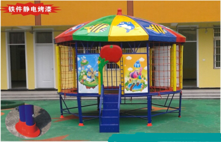 户外蹦床